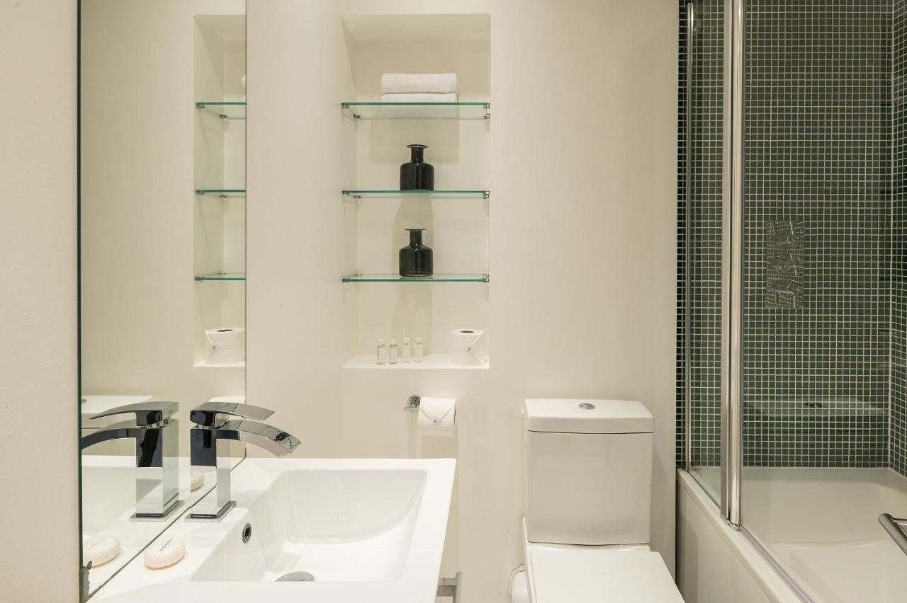 Fitzrovia - Charlotte Street By Viridian Apartments Londres Exterior foto